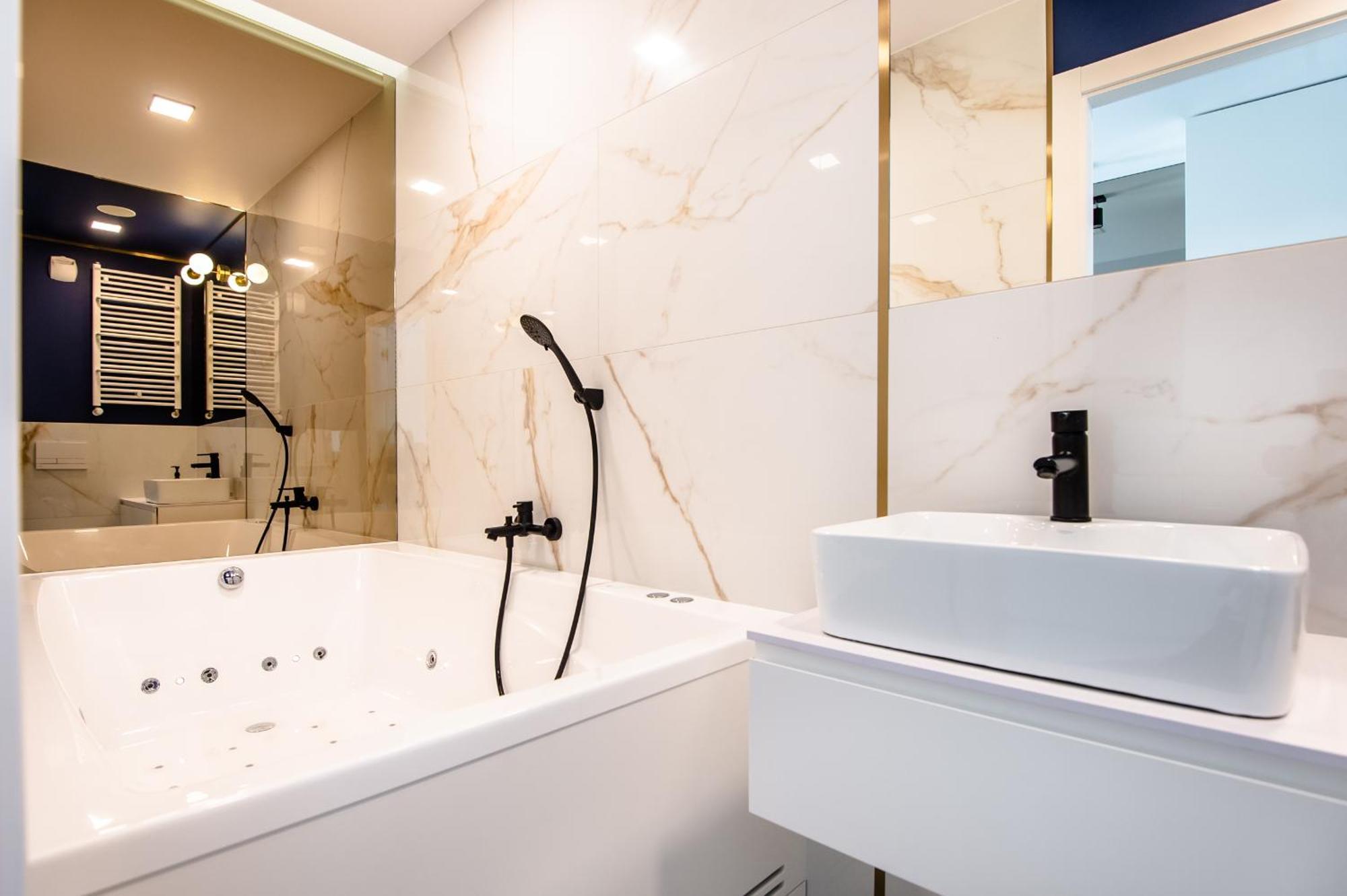 Super-Apartamenty Vip Jacuzzi III Πόζναν Εξωτερικό φωτογραφία