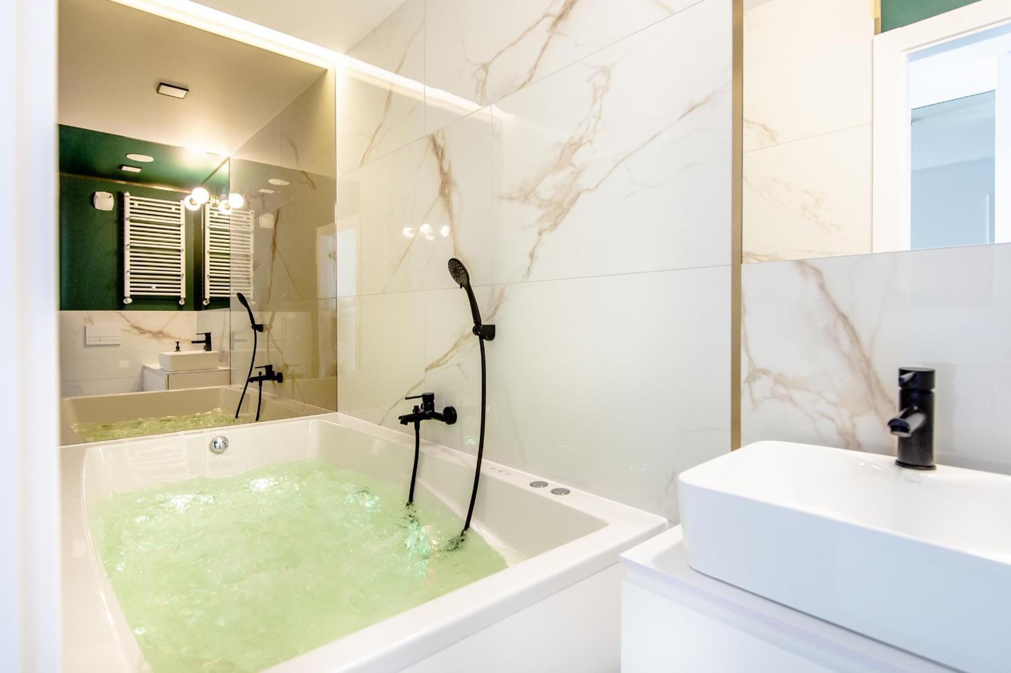 Super-Apartamenty Vip Jacuzzi III Πόζναν Εξωτερικό φωτογραφία