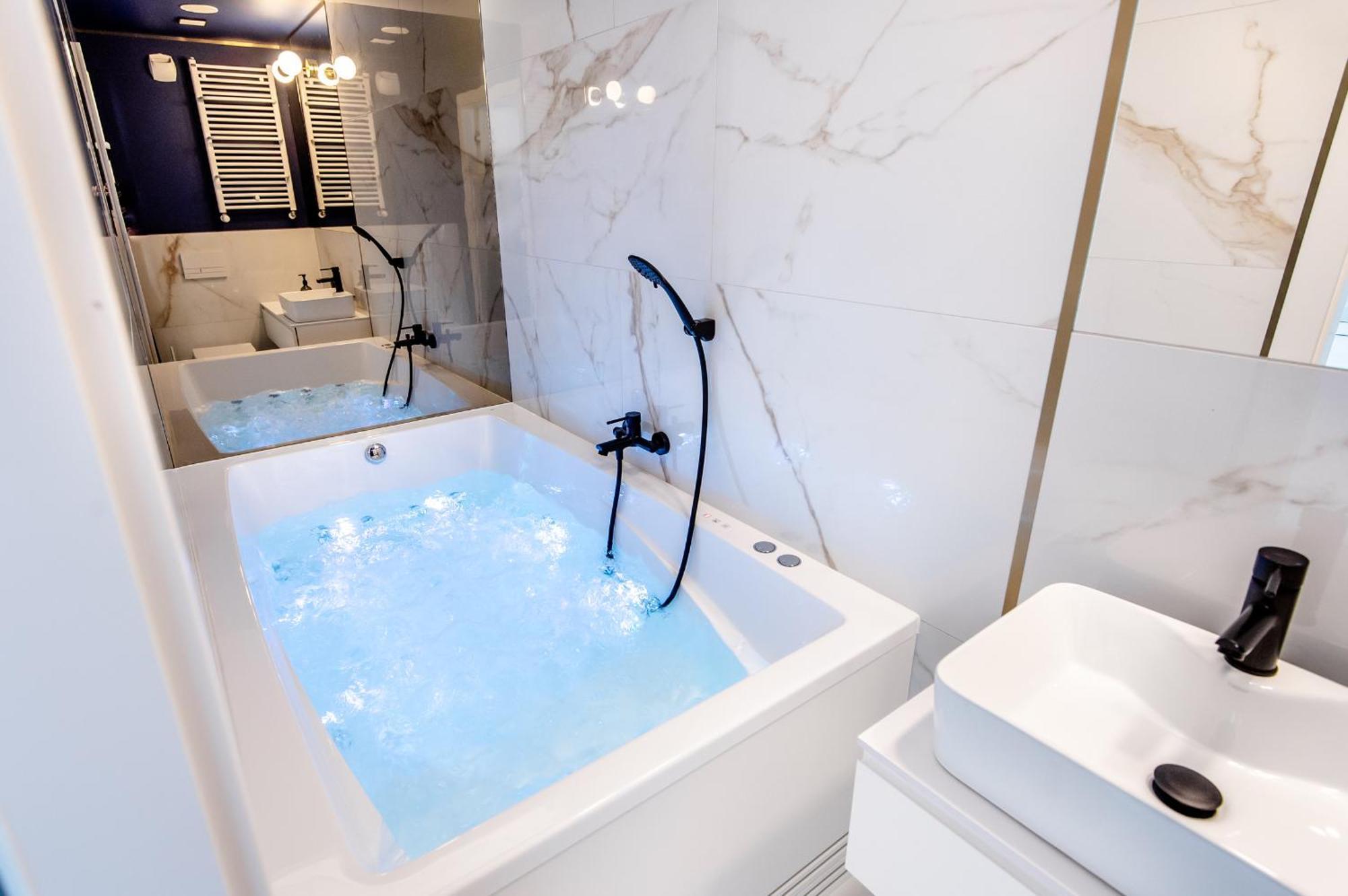 Super-Apartamenty Vip Jacuzzi III Πόζναν Εξωτερικό φωτογραφία